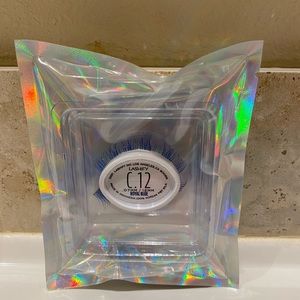Lashify blue lashes